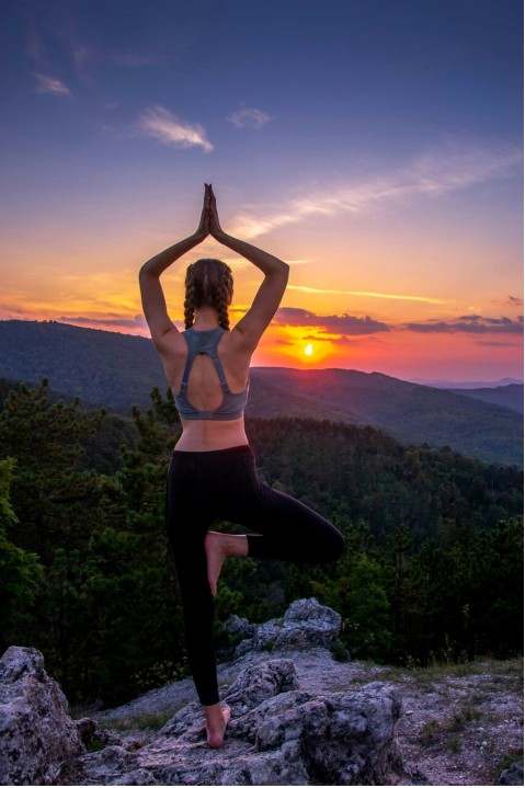 Students in a vinyasa class